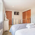 1 Bed In Oc-o30357