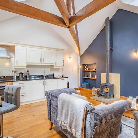 1 Bed In Crakehall Oc-O30357 Holiday home *